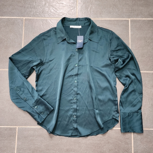 NWT A&F Long-Sleeve Satin Button-Up Shirt - Picture 4 of 9